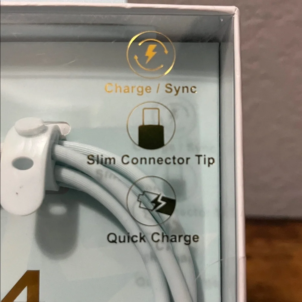 Lightning Cable for iPhone and iPad/ NWT!!! never opened/ Light green color